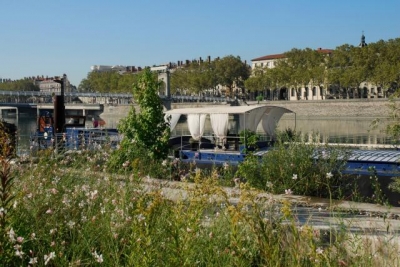 Chambre d'hôte 'Peniche barnum' à Lyon
