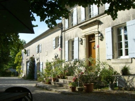 Chambre d'hôte 'Les chambres des bujours' à Saint georges des coteaux