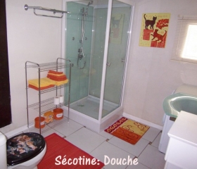 Maison / Villa 'Les 2 siamois gite 63' à Lapeyrouse