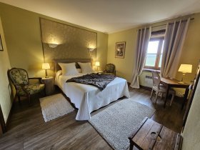 Chambre d'hôte 'Ribourdin Castle' à Chevannes