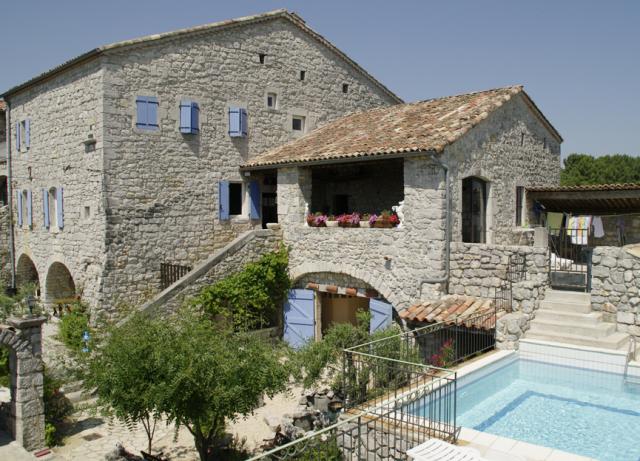 Photo Gîte de groupe St alban-auriolles Delattre