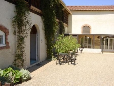 Gîte de groupe 'Le domaine de cheron' à Brignais