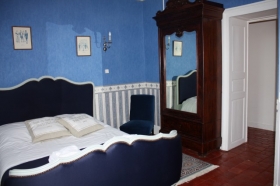 Chambre d'hôte 'Château Latour' à Fours