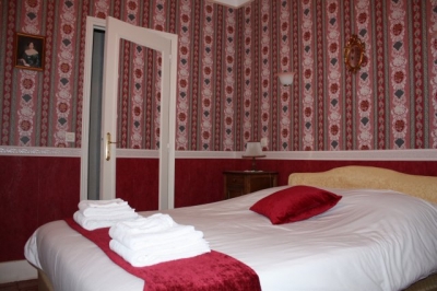 Chambre d'hôte 'Château Latour' dans la Nievre