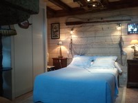Photo Lannion Chambre marine sur la cote de granit r ...
