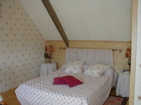 Chambres d'hotes- roullottes 'Ferme auberge la ville suzanne' à Saint donan