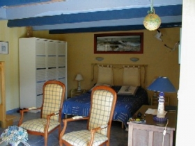 Chambres d'hotes- roullottes 'Ferme auberge la ville suzanne' à Saint donan