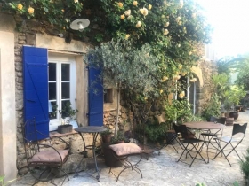 Maison d'hôtes 'Les Aiguières en Provence' à Suze la rousse