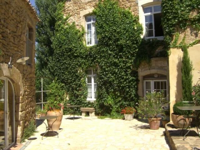 Maison d'hôtes 'Les Aiguières en Provence' à Suze la rousse