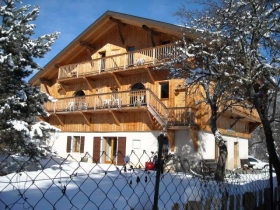 Gîte rural 'La grange aux mésanges Haute Savoie gîte Sittelle' à Morillon grand massif