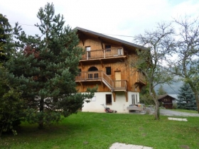 Gîte rural 'La grange aux mésanges Haute Savoie gîte Sittelle' à Morillon grand massif