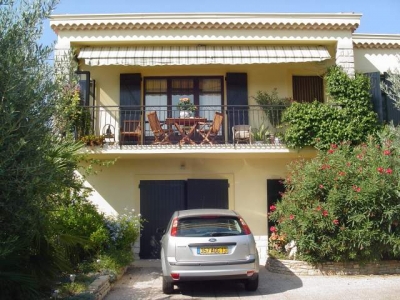 Chambre d'hôte 'A l'ombre des lauriers...' à Aubagne