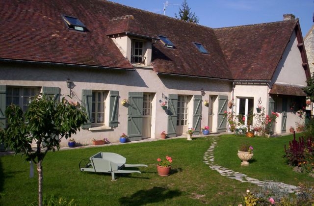 Chambre d'hôtes 'L' Eure & l' Étang - Maison et table d'hôtes' à Ecluzelles