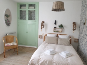 CHAMBRES D'HÔTES  ET GÎTES 'L'abri sous roche' à Tautavel