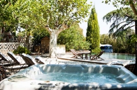 Chambre d'hôte 'LA LAUZADE' à Le luc en provence