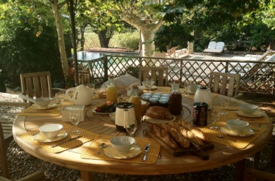 Chambre d'hôte 'La Grande Lauzade, charming b&b - self catering' à Le luc en provence