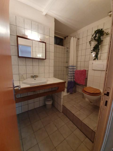 Salle d'eau de la chambre  4 lits