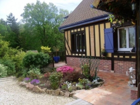 Chambre d'hôte 'Les volets bleus' à Les authieux papion