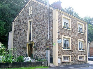 Chambre d'hôte 'Chambre d'hotes "le berceau des legendes"' à Bogny sur meuse