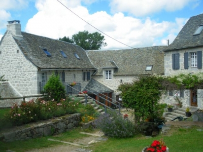 Gîte de séjour 'Les gites de l'aubrac à cabels' à (soulages-bonneval) laguiole