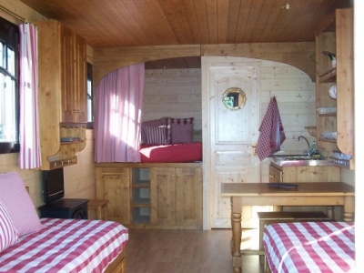 Gîte de séjour 'Les Roulottes de la Risle' à Calleville