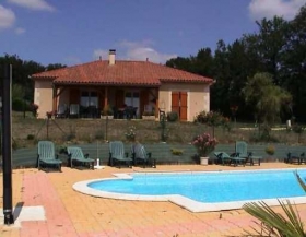 Maison / Villa ' gite Villa maison la chanterelle' à Anglars nozac