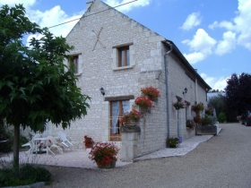 Gîte rural 'ALTEA GITE MITOYEN 4 PERS.PISCINE CHAUFFEE AU COEUR DU VAL DE LOIRE' à Assay
