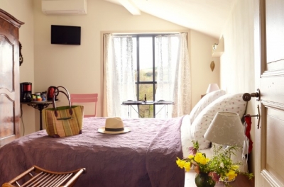 Chambres d'hôtes 'Chez l'Antiquaire' à Drome