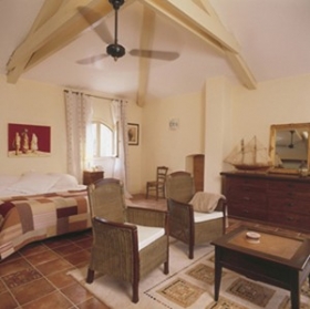 Chambre d'hôte 'Le mas de la pinède' à Faucon
