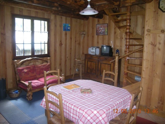 Gîte de séjour 'Chalet d'hôtes insolite' à Miellin