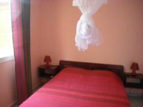 Gîte/Bungalow bois 'Gîtes Couleurs Créoles' à Deshaies