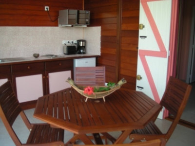 Gîte/Bungalow bois 'Gîtes Couleurs Créoles' à Deshaies