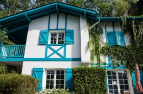 Appartements/Maisons / Villas 'Les collines iduki' à La bastide clairence