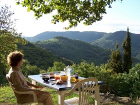 Gîte de séjour 'Gîte de Chapelèche en ardèche' à Gluiras