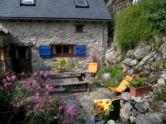 Gîte de séjour 'Idyllisches Ferienhaus in Ercé, Ariège/Pyrenäen' à Ercé