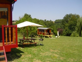 Roulotte gite 'LES ROULOTTES DU SUD OUEST' à Saint salvy