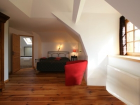 Chambre d'hôte et gîte 'Domaine de montvianeix' à St victor montvianeix thiers