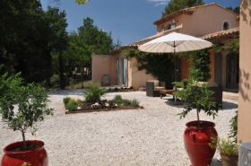 Chambre d'hôte 'Le clos geraldy' à Saint maximin la sainte baume
