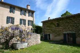 Gîte rural ' Domaine de la blaque' à Varages