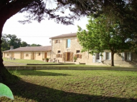 Gites et Maisons à la Ferme 'FERME DU MARAIS' à Saint vivien de médoc