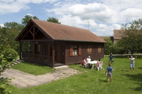 Gîte 'Le village des meuniers' à Dompierre-les-ormes