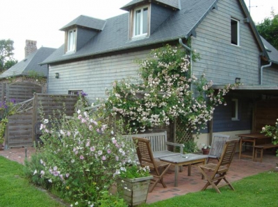 Gîte rural 'Les petits matins bleus, les pommiers, le pressoir, gîte et maison d'hôtes' à Le-Mesnil-Guillaume