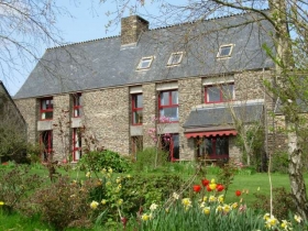 Chambre d'hôte et gîtes 'Ferme de créac'h-gourles' à Plouvorn