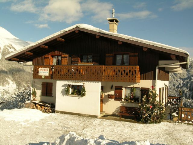 Photo Gîte rural La cote d,arbroz Chalet l'arolle