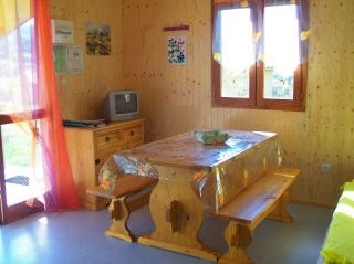 Gîte rural 'Gites à la ferme avec piscine chauffée, 3 jours offerts en plus pour une semaine réservée' au Cantal
