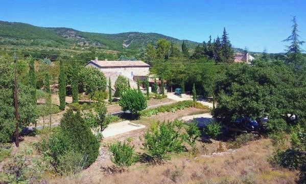 Photo Maison / Villa Vallon pont d'arc Le mas paraloup - 4 gites de charme ni ...