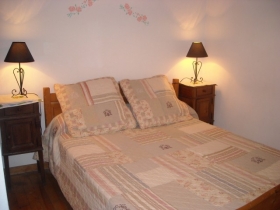 Gîte rural 'Gite "les jonquilles" au calme sur l'aubrac en lozère' à Saint pierre de nogaret