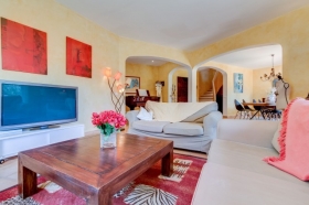 Maison / Villa 'L'Oliveraie de Mathilde' à Pelissanne