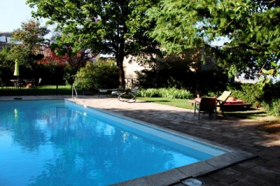 Gîte de groupe_chambres d'hote 'Aires passagères' à Sernhac