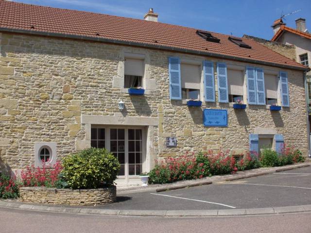 Photo Magny les villers Logis saintt martin